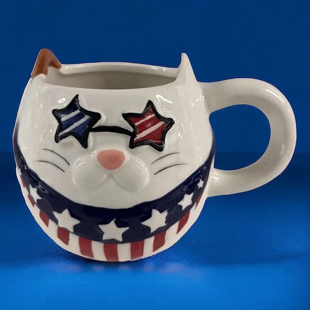 Leaf Bean Patriotic Cat Mug